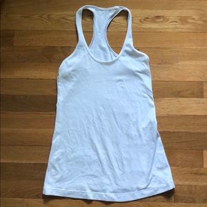 White lululemon tank!